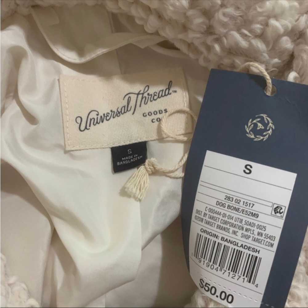 NWOT sherpa bomber jacket. - Picture 8 of 9